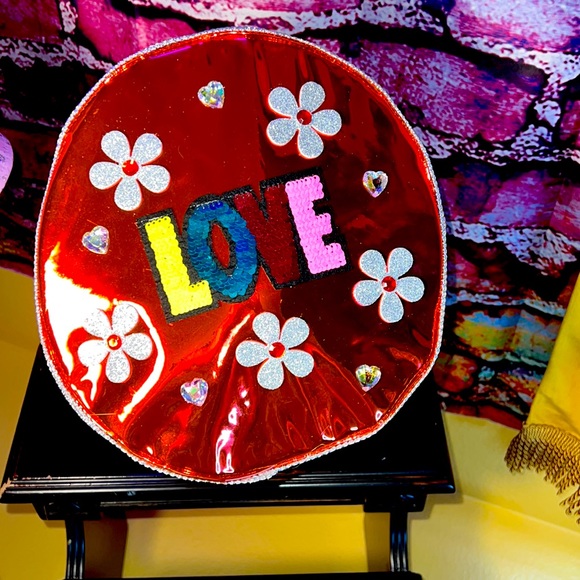 Unique Rave Hat “LOVE 4 All” unisex main image 5